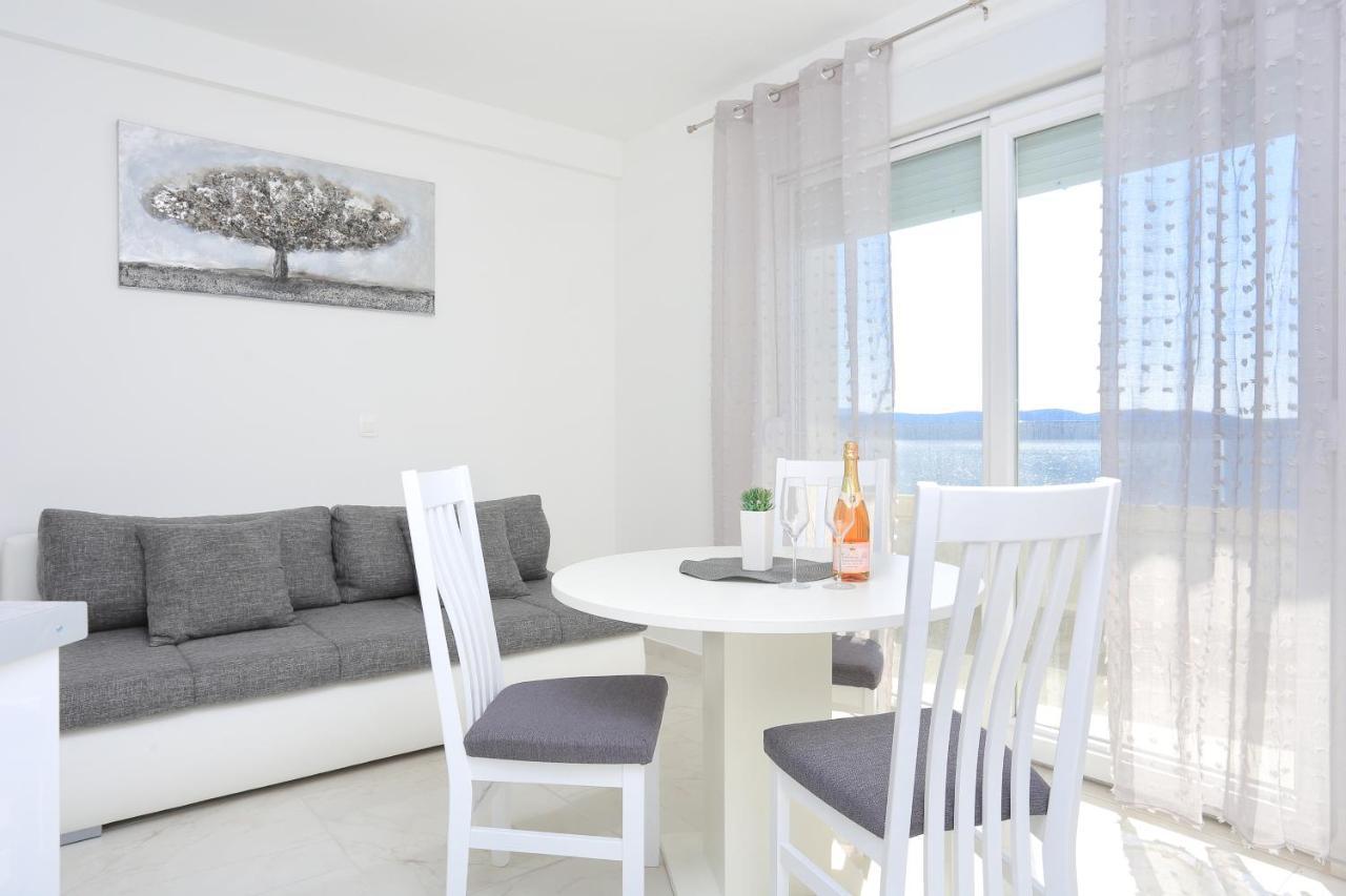Family Friendly Apartments With A Swimming Pool Zivogosce - Porat, Makarska - 18150 Exterior photo